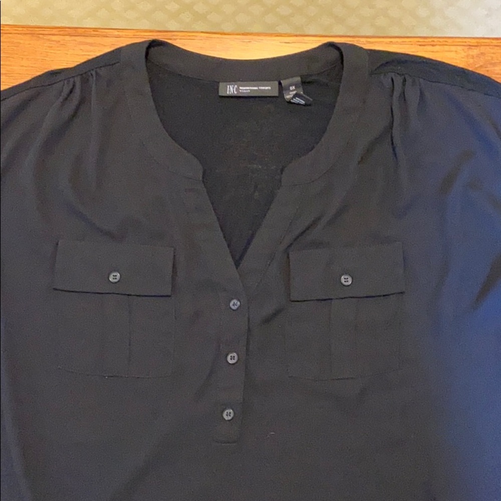 INC black vneck  top 0X